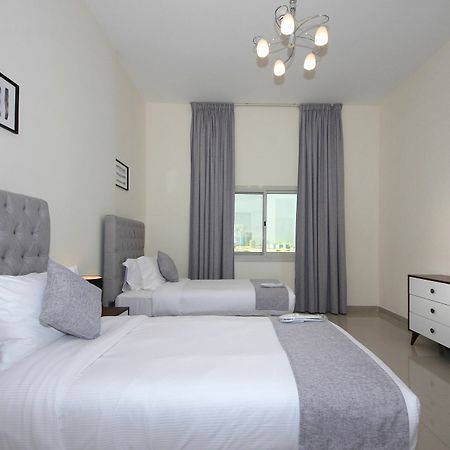 Spacious 2 Bedroom In Al Telal 11, Al Barsha 1 Dubaj Kültér fotó