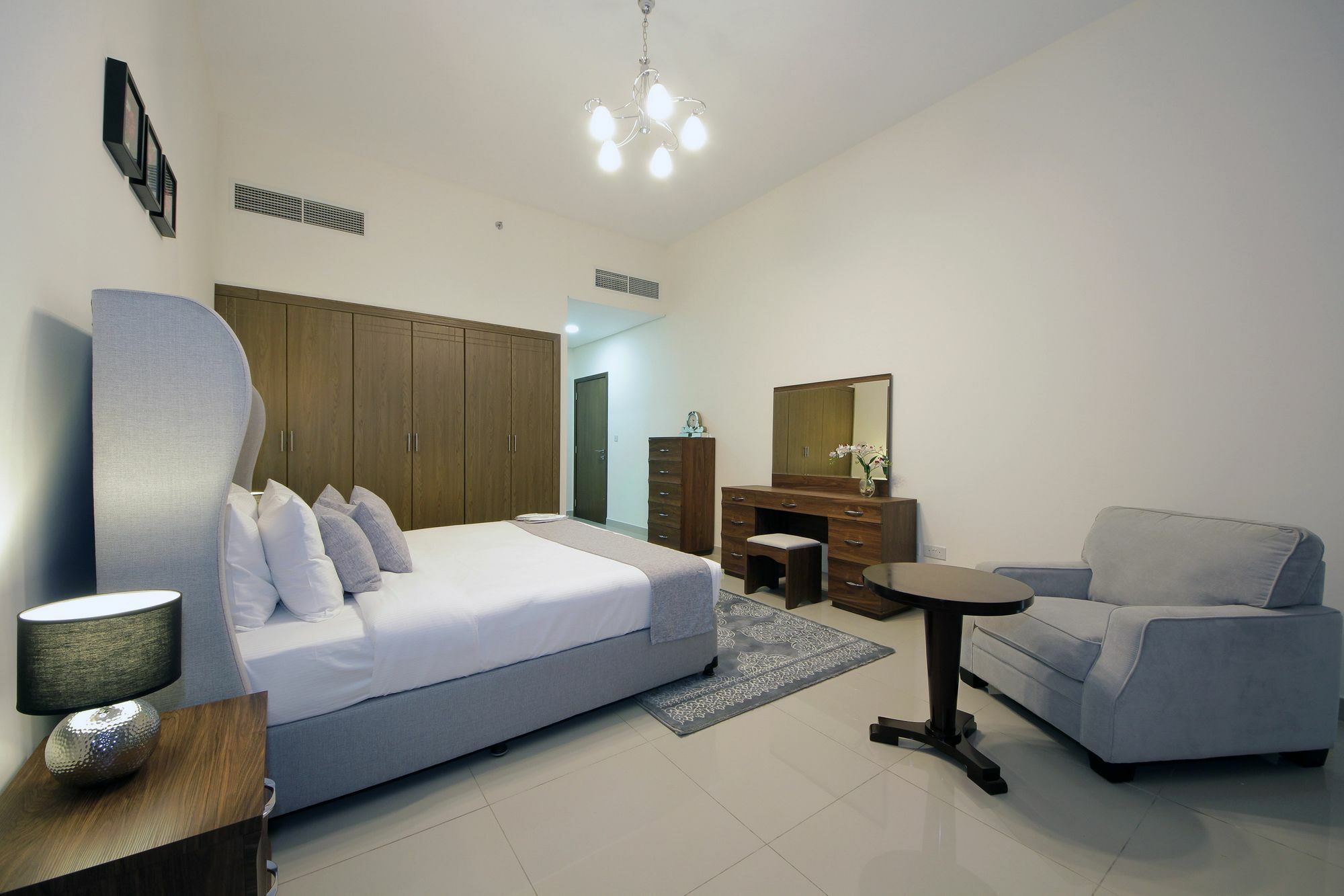 Spacious 2 Bedroom In Al Telal 11, Al Barsha 1 Dubaj Kültér fotó