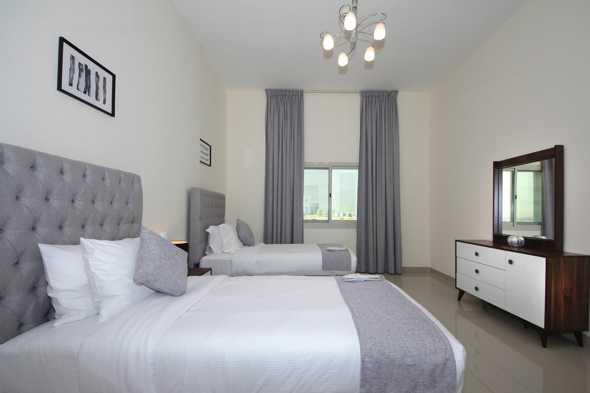 Spacious 2 Bedroom In Al Telal 11, Al Barsha 1 Dubaj Kültér fotó