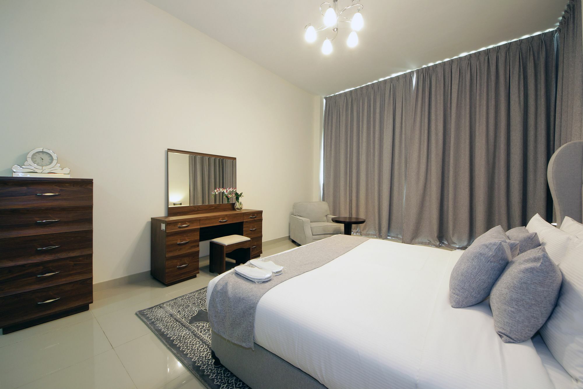 Spacious 2 Bedroom In Al Telal 11, Al Barsha 1 Dubaj Kültér fotó