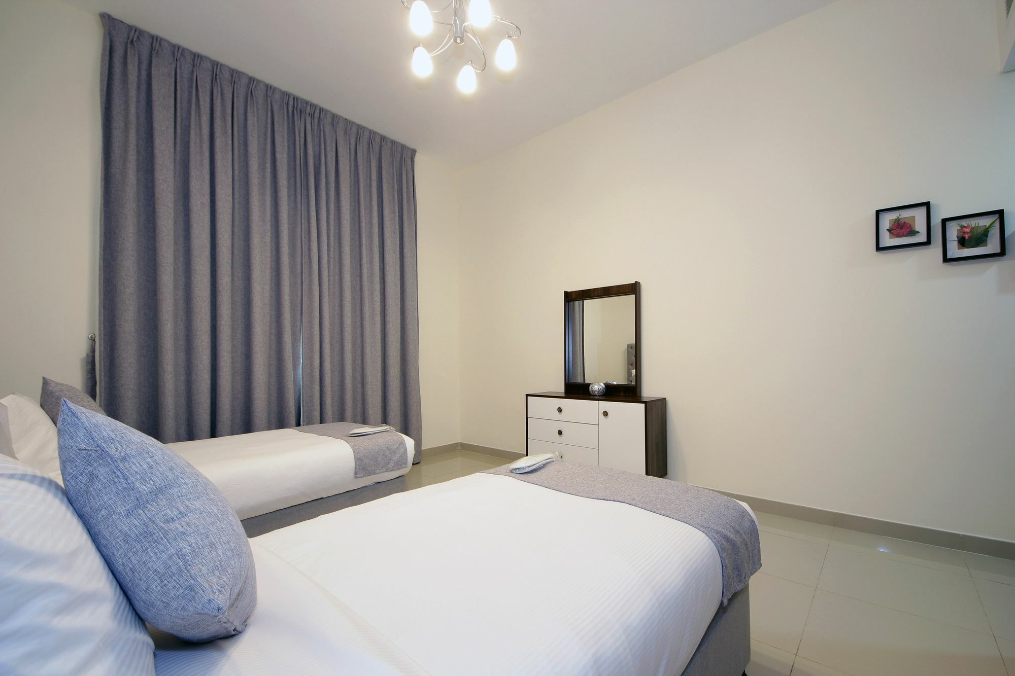 Spacious 2 Bedroom In Al Telal 11, Al Barsha 1 Dubaj Kültér fotó