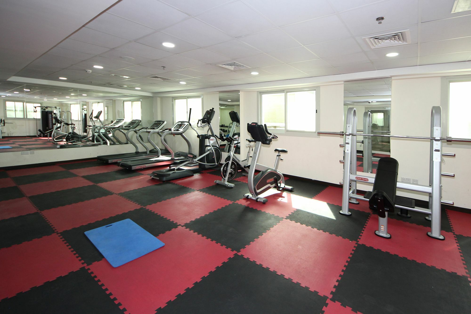 Spacious 2 Bedroom In Al Telal 11, Al Barsha 1 Dubaj Kültér fotó
