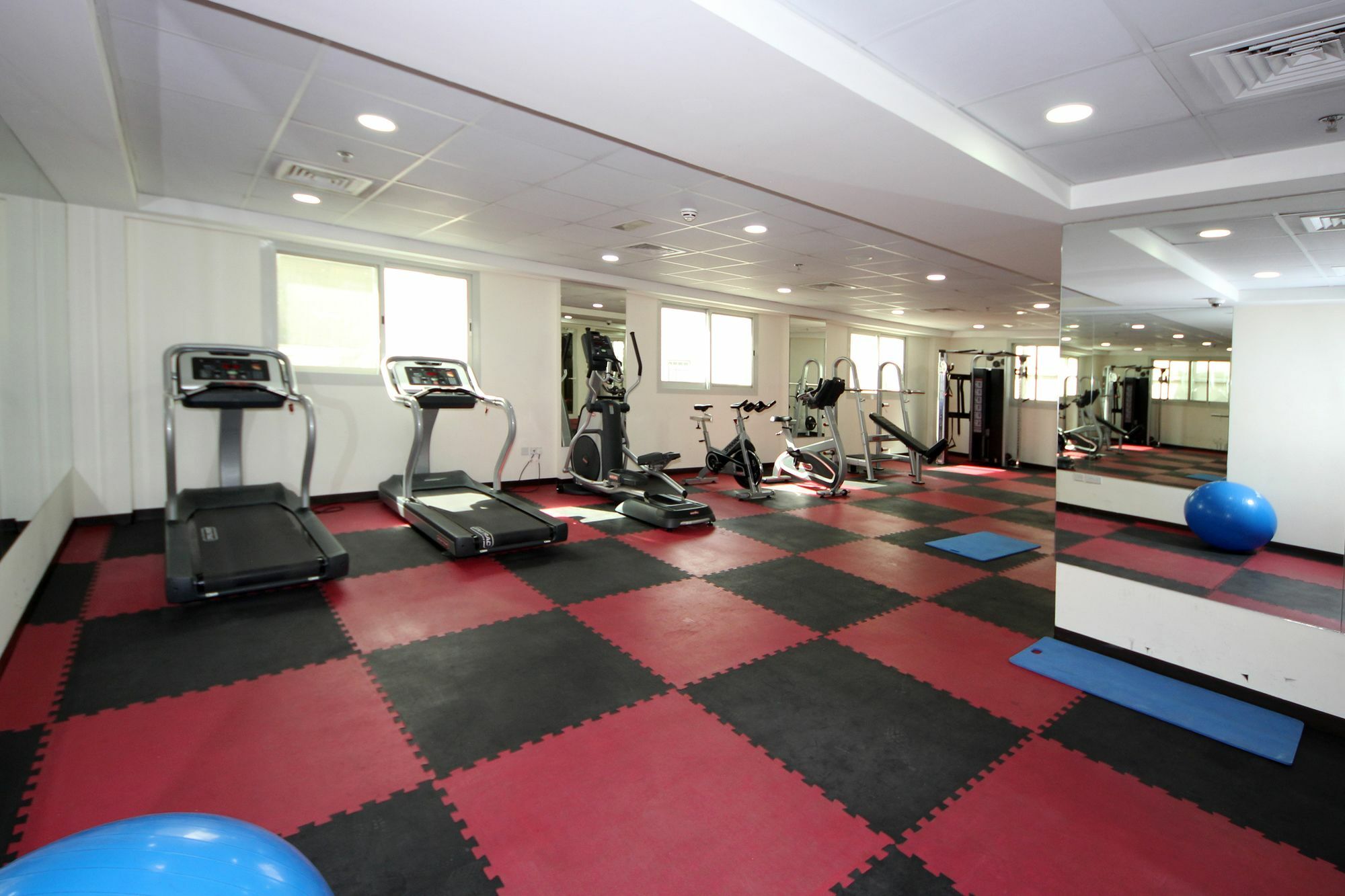 Spacious 2 Bedroom In Al Telal 11, Al Barsha 1 Dubaj Kültér fotó
