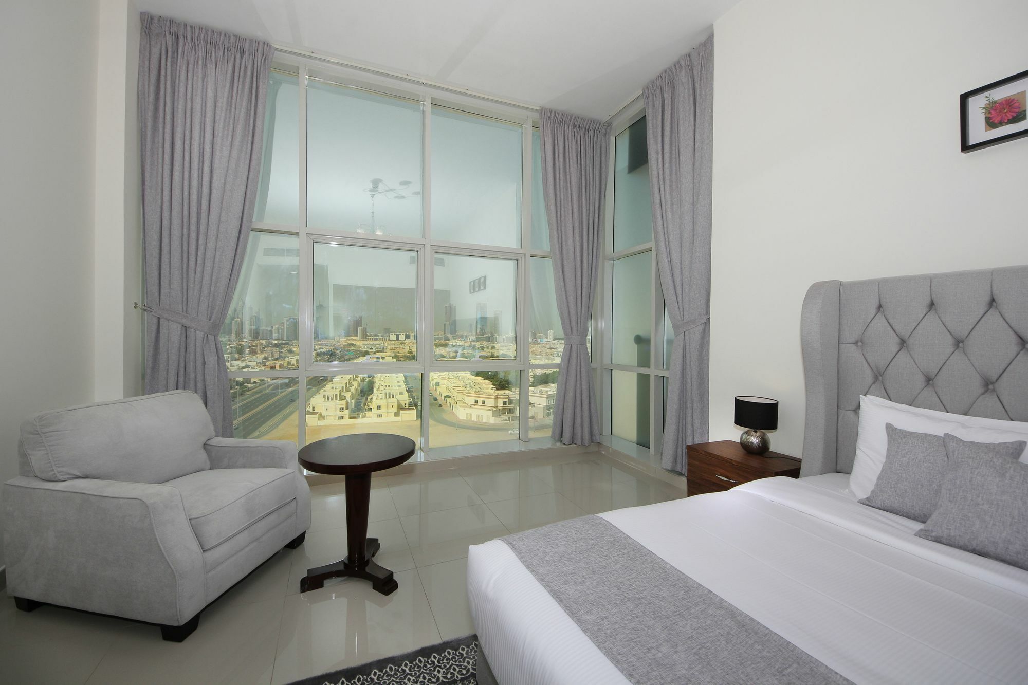 Spacious 2 Bedroom In Al Telal 11, Al Barsha 1 Dubaj Kültér fotó